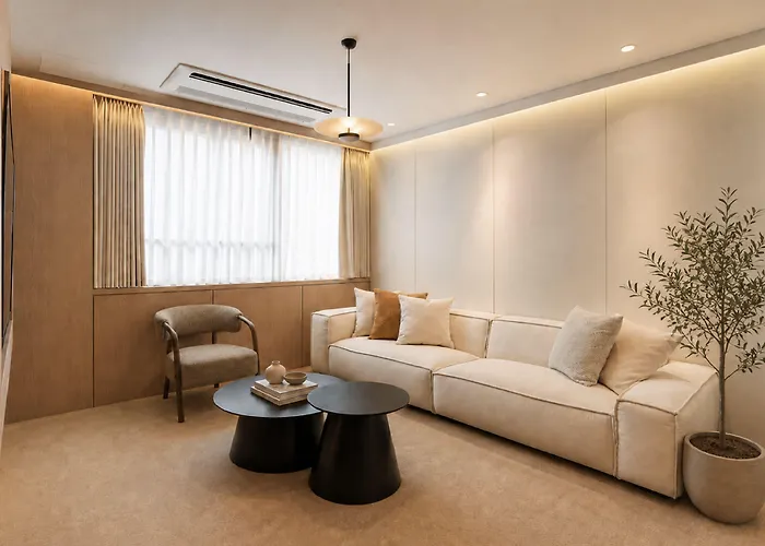Uh The Jongno Hotel 2*